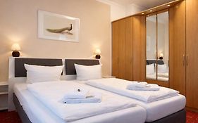 Frame By Comfort Housing - Spacious Apartment